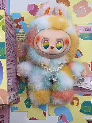 عروسک لبولبو رنگی گردنبد دار به همراه کارت...